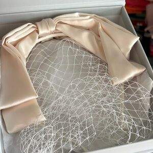 Kristin Ess Ivory Veil Headband